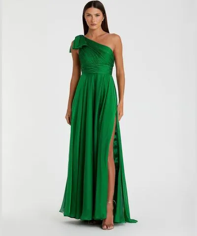 Mac Duggal Pleated One Shoulder Chiffon Gown In Emerald